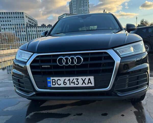 Черный Ауди Ку 5, объемом двигателя 1.97 л и пробегом 250 тыс. км за 26500 $, фото 1 на Automoto.ua