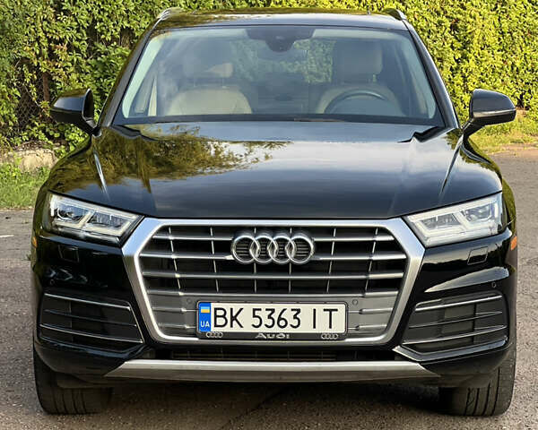 Черный Ауди Ку 5, объемом двигателя 1.98 л и пробегом 222 тыс. км за 23500 $, фото 1 на Automoto.ua