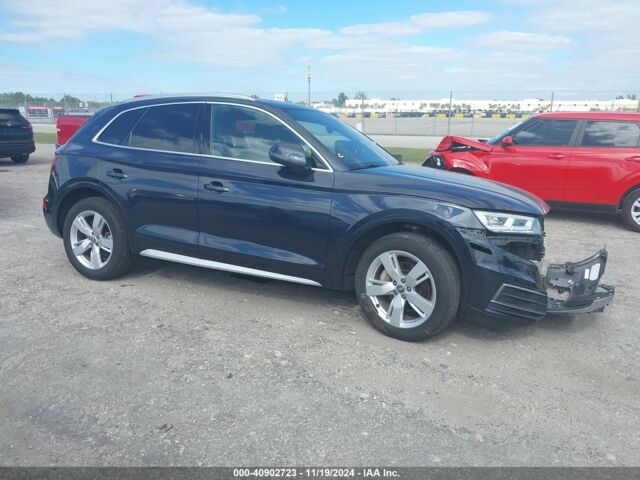 Чорний Ауді Ку 5, об'ємом двигуна 2 л та пробігом 97 тис. км за 21500 $, фото 1 на Automoto.ua