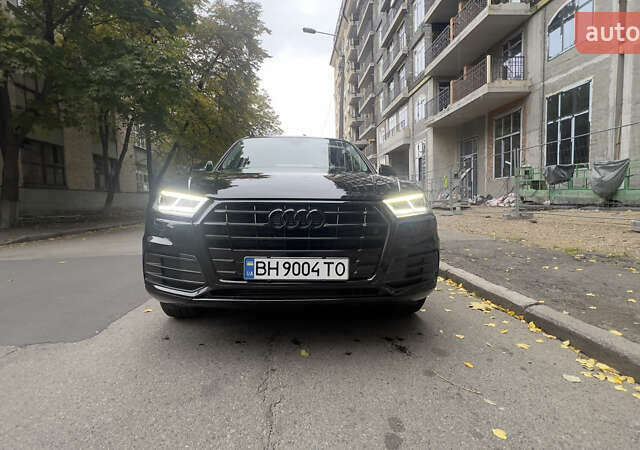 Черный Ауди Ку 5, объемом двигателя 1.98 л и пробегом 81 тыс. км за 28000 $, фото 1 на Automoto.ua
