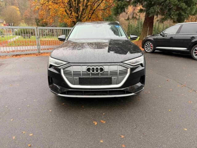 Чорний Ауді Ку 5, об'ємом двигуна 0 л та пробігом 93 тис. км за 32000 $, фото 1 на Automoto.ua