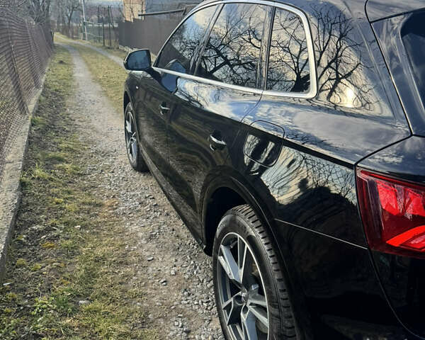 Черный Ауди Ку 5, объемом двигателя 1.98 л и пробегом 137 тыс. км за 39900 $, фото 1 на Automoto.ua