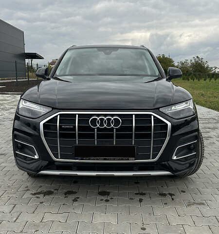 Черный Ауди Ку 5, объемом двигателя 1.97 л и пробегом 77 тыс. км за 43000 $, фото 1 на Automoto.ua