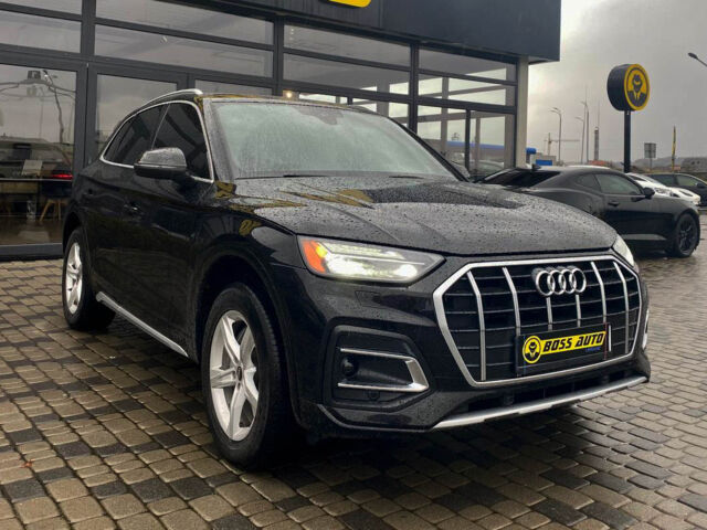 Чорний Ауді Ку 5, об'ємом двигуна 2 л та пробігом 40 тис. км за 35890 $, фото 1 на Automoto.ua