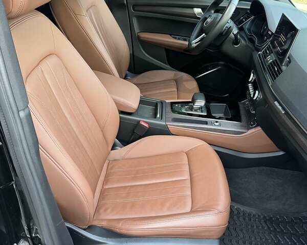 Черный Ауди Ку 5, объемом двигателя 1.98 л и пробегом 82 тыс. км за 39027 $, фото 1 на Automoto.ua