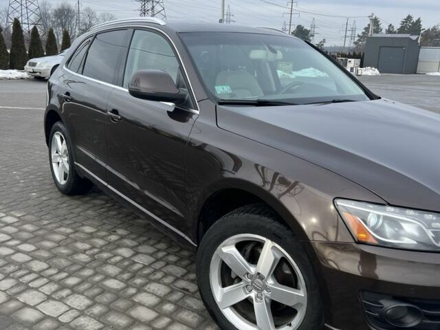 Коричневый Ауди Ку 5, объемом двигателя 2 л и пробегом 253 тыс. км за 10700 $, фото 1 на Automoto.ua