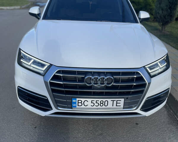 Ауді Ку 5, об'ємом двигуна 2 л та пробігом 106 тис. км за 33000 $, фото 1 на Automoto.ua