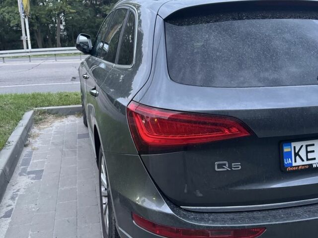 Сірий Ауді Ку 5, об'ємом двигуна 2 л та пробігом 210 тис. км за 13006 $, фото 1 на Automoto.ua