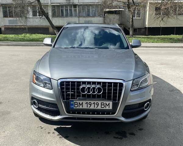 Серый Ауди Ку 5, объемом двигателя 3.2 л и пробегом 373 тыс. км за 12600 $, фото 1 на Automoto.ua