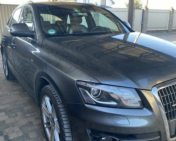 Сірий Ауді Ку 5, об'ємом двигуна 1.98 л та пробігом 264 тис. км за 12800 $, фото 1 на Automoto.ua