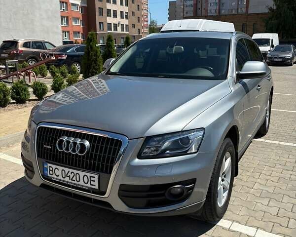 Серый Ауди Ку 5, объемом двигателя 1.98 л и пробегом 157 тыс. км за 12500 $, фото 1 на Automoto.ua