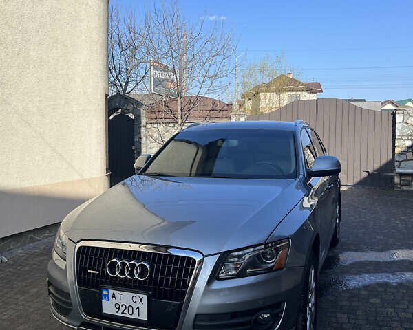 Сірий Ауді Ку 5, об'ємом двигуна 3.2 л та пробігом 210 тис. км за 9800 $, фото 1 на Automoto.ua