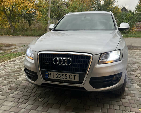 Сірий Ауді Ку 5, об'ємом двигуна 1.98 л та пробігом 204 тис. км за 13500 $, фото 1 на Automoto.ua