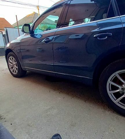 Серый Ауди Ку 5, объемом двигателя 2 л и пробегом 140 тыс. км за 10500 $, фото 1 на Automoto.ua