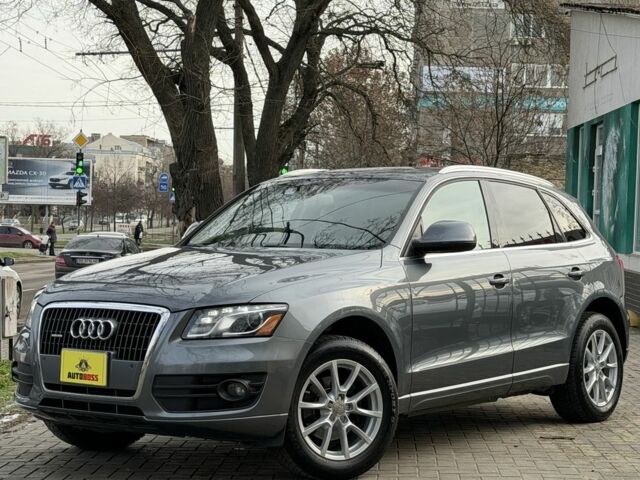 Серый Ауди Ку 5, объемом двигателя 2 л и пробегом 263 тыс. км за 12500 $, фото 1 на Automoto.ua