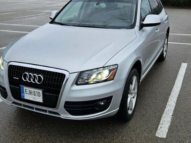 Серый Ауди Ку 5, объемом двигателя 3.2 л и пробегом 182 тыс. км за 7900 $, фото 1 на Automoto.ua