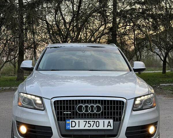 Сірий Ауді Ку 5, об'ємом двигуна 1.98 л та пробігом 288 тис. км за 13000 $, фото 1 на Automoto.ua