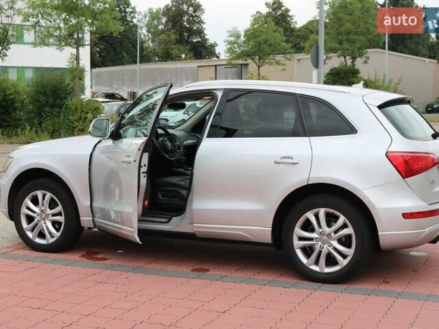 Серый Ауди Ку 5, объемом двигателя 1.98 л и пробегом 334 тыс. км за 8700 $, фото 1 на Automoto.ua