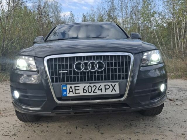 Серый Ауди Ку 5, объемом двигателя 2 л и пробегом 212 тыс. км за 14700 $, фото 1 на Automoto.ua