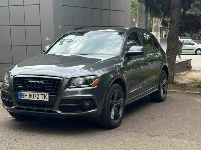 Сірий Ауді Ку 5, об'ємом двигуна 3.2 л та пробігом 258 тис. км за 12200 $, фото 1 на Automoto.ua