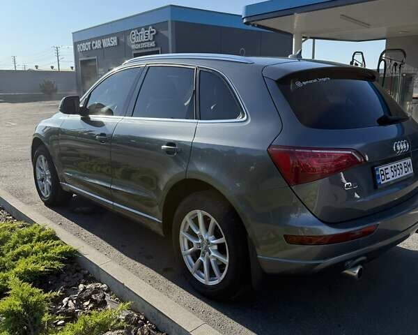 Серый Ауди Ку 5, объемом двигателя 1.98 л и пробегом 175 тыс. км за 12500 $, фото 1 на Automoto.ua