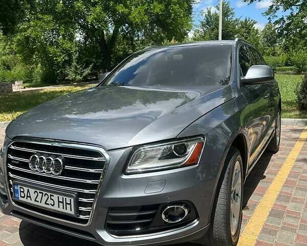 Серый Ауди Ку 5, объемом двигателя 1.98 л и пробегом 137 тыс. км за 18000 $, фото 1 на Automoto.ua