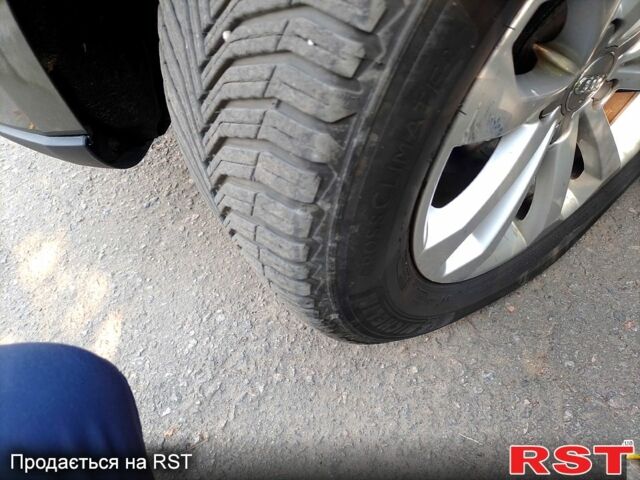 Ауди Ку 5 2013 в Кременчуге на Automoto.ua Серый Ауди Ку 5, объемом двигателя 2 л и пробегом 17 тыс. км за 14900 $, фото 1 на Automoto.ua