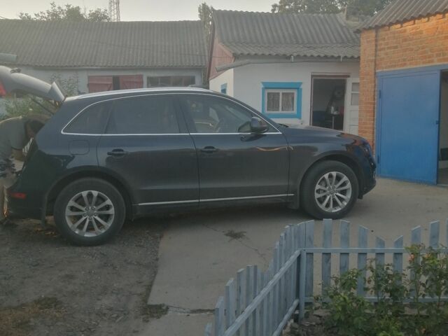 Серый Ауди Ку 5, объемом двигателя 2 л и пробегом 126 тыс. км за 16000 $, фото 1 на Automoto.ua