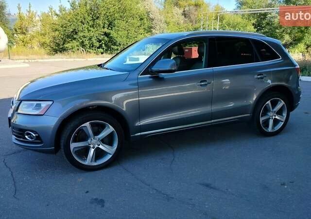 Ауди Ку 5 2014 в Днепре (Днепропетровске) на Automoto.ua Серый Ауди Ку 5, объемом двигателя 3 л и пробегом 308 тыс. км за 18900 $, фото 1 на Automoto.ua