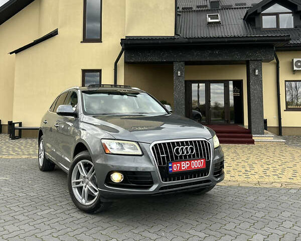 Сірий Ауді Ку 5, об'ємом двигуна 2 л та пробігом 220 тис. км за 15000 $, фото 1 на Automoto.ua