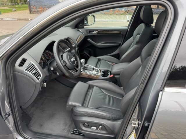 Сірий Ауді Ку 5, об'ємом двигуна 2 л та пробігом 139 тис. км за 16999 $, фото 1 на Automoto.ua