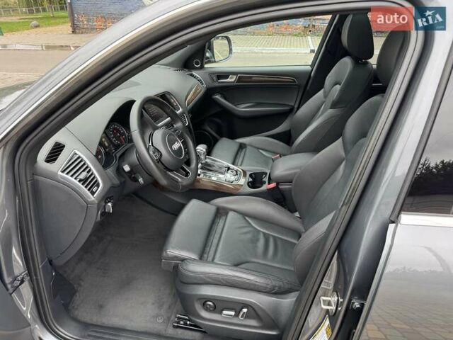 Сірий Ауді Ку 5, об'ємом двигуна 2 л та пробігом 139 тис. км за 16999 $, фото 1 на Automoto.ua