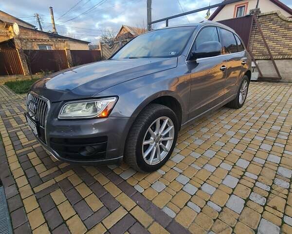 Серый Ауди Ку 5, объемом двигателя 1.98 л и пробегом 99 тыс. км за 18000 $, фото 1 на Automoto.ua