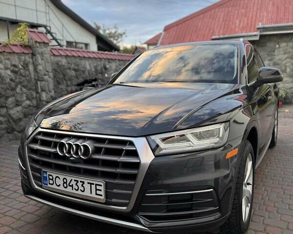 Сірий Ауді Ку 5, об'ємом двигуна 1.98 л та пробігом 102 тис. км за 33000 $, фото 1 на Automoto.ua