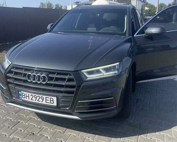 Сірий Ауді Ку 5, об'ємом двигуна 1.98 л та пробігом 240 тис. км за 25500 $, фото 1 на Automoto.ua