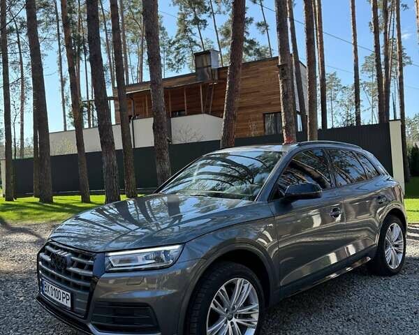 Серый Ауди Ку 5, объемом двигателя 1.98 л и пробегом 139 тыс. км за 26500 $, фото 1 на Automoto.ua