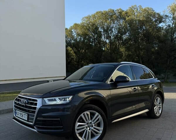 Сірий Ауді Ку 5, об'ємом двигуна 1.98 л та пробігом 169 тис. км за 22300 $, фото 1 на Automoto.ua