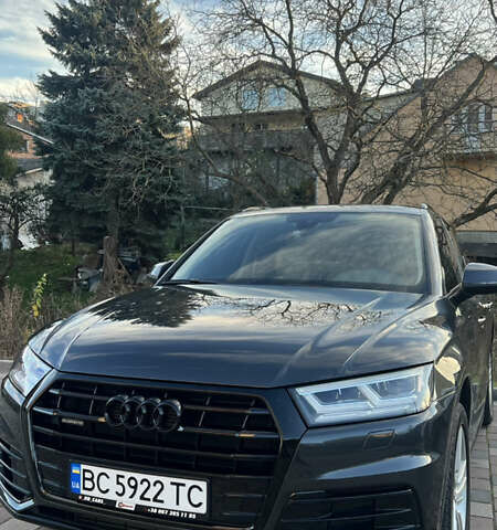 Серый Ауди Ку 5, объемом двигателя 1.98 л и пробегом 116 тыс. км за 29300 $, фото 1 на Automoto.ua