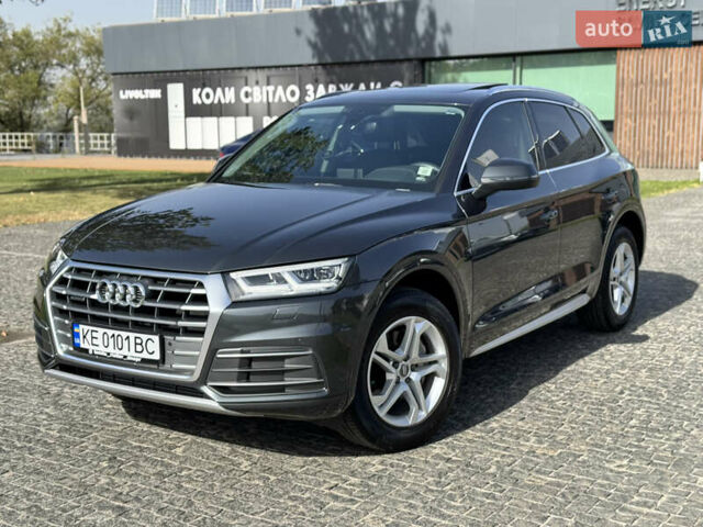 Сірий Ауді Ку 5, об'ємом двигуна 2 л та пробігом 79 тис. км за 28000 $, фото 1 на Automoto.ua