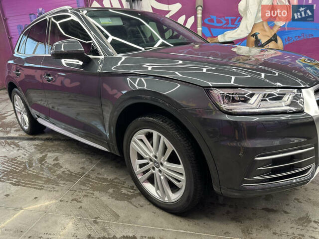 Сірий Ауді Ку 5, об'ємом двигуна 1.98 л та пробігом 34 тис. км за 33000 $, фото 1 на Automoto.ua