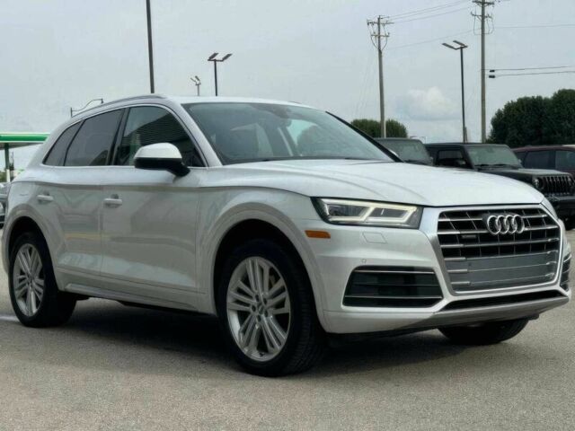 Сірий Ауді Ку 5, об'ємом двигуна 2 л та пробігом 36 тис. км за 16900 $, фото 1 на Automoto.ua