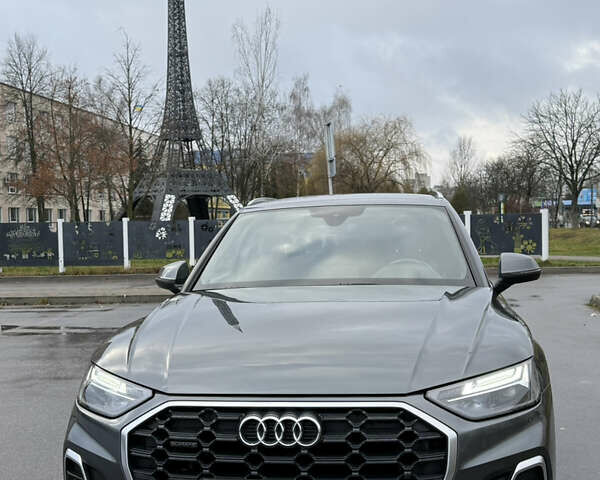 Серый Ауди Ку 5, объемом двигателя 1.97 л и пробегом 81 тыс. км за 43500 $, фото 1 на Automoto.ua