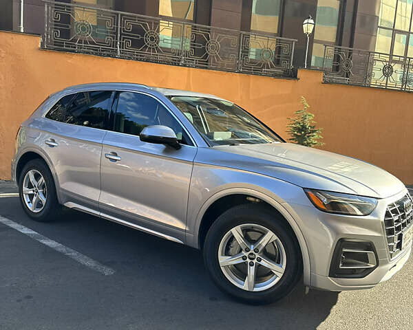 Ауді Ку 5 2022 у Одесі на Automoto.ua Сірий Ауді Ку 5, об'ємом двигуна 2 л та пробігом 48 тис. км за 52500 $, фото 1 на Automoto.ua