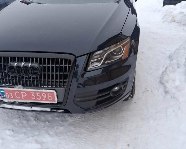 Синий Ауди Ку 5, объемом двигателя 2 л и пробегом 235 тыс. км за 10200 $, фото 1 на Automoto.ua