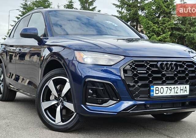 Синій Ауді Ку 5, об'ємом двигуна 2 л та пробігом 42 тис. км за 39700 $, фото 1 на Automoto.ua