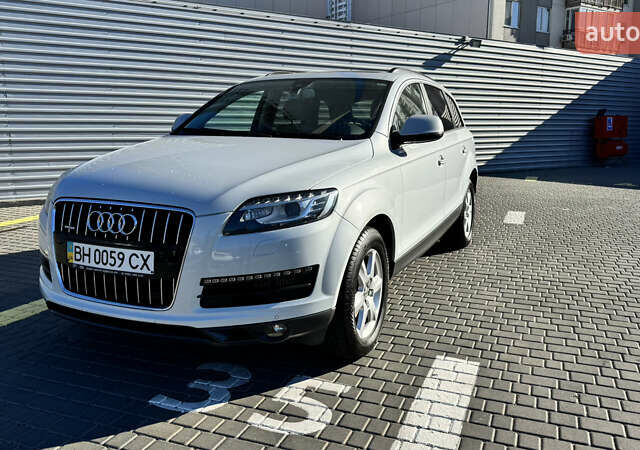 Белый Ауди Ку 7, объемом двигателя 4.13 л и пробегом 107 тыс. км за 24000 $, фото 1 на Automoto.ua