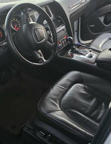 Білий Ауді Ку 7, об'ємом двигуна 3 л та пробігом 200 тис. км за 16300 $, фото 1 на Automoto.ua