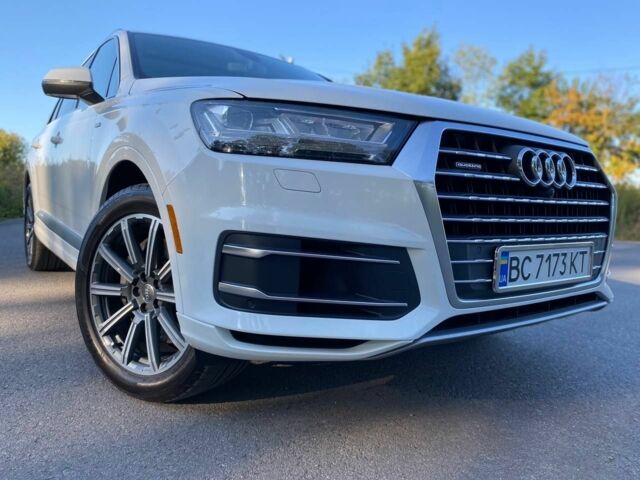 Белый Ауди Ку 7, объемом двигателя 3 л и пробегом 131 тыс. км за 22500 $, фото 1 на Automoto.ua