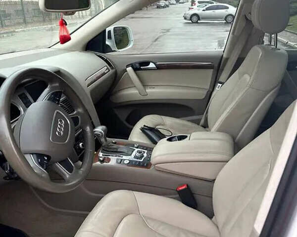 Белый Ауди Ку 7, объемом двигателя 3 л и пробегом 156 тыс. км за 15300 $, фото 1 на Automoto.ua