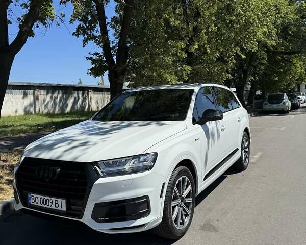 Белый Ауди Ку 7, объемом двигателя 3 л и пробегом 125 тыс. км за 35000 $, фото 1 на Automoto.ua
